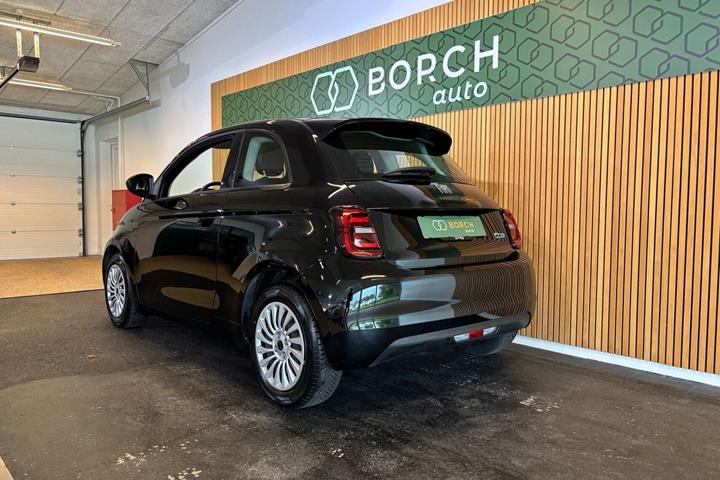 Sort Fiat 500e fra 2023