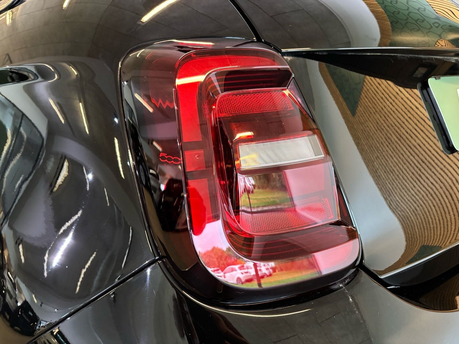 Sort Fiat 500e fra 2023
