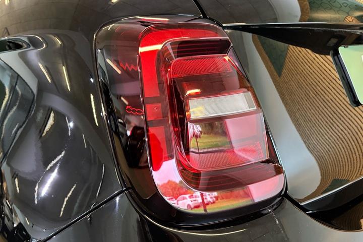 Sort Fiat 500e fra 2023