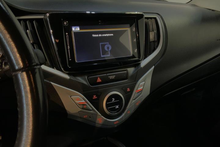 Grå Suzuki Baleno fra 2016