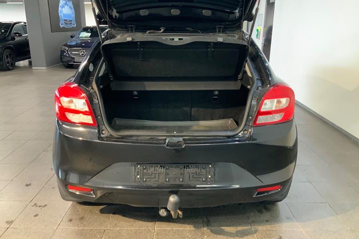 Sort Suzuki Baleno fra 2016