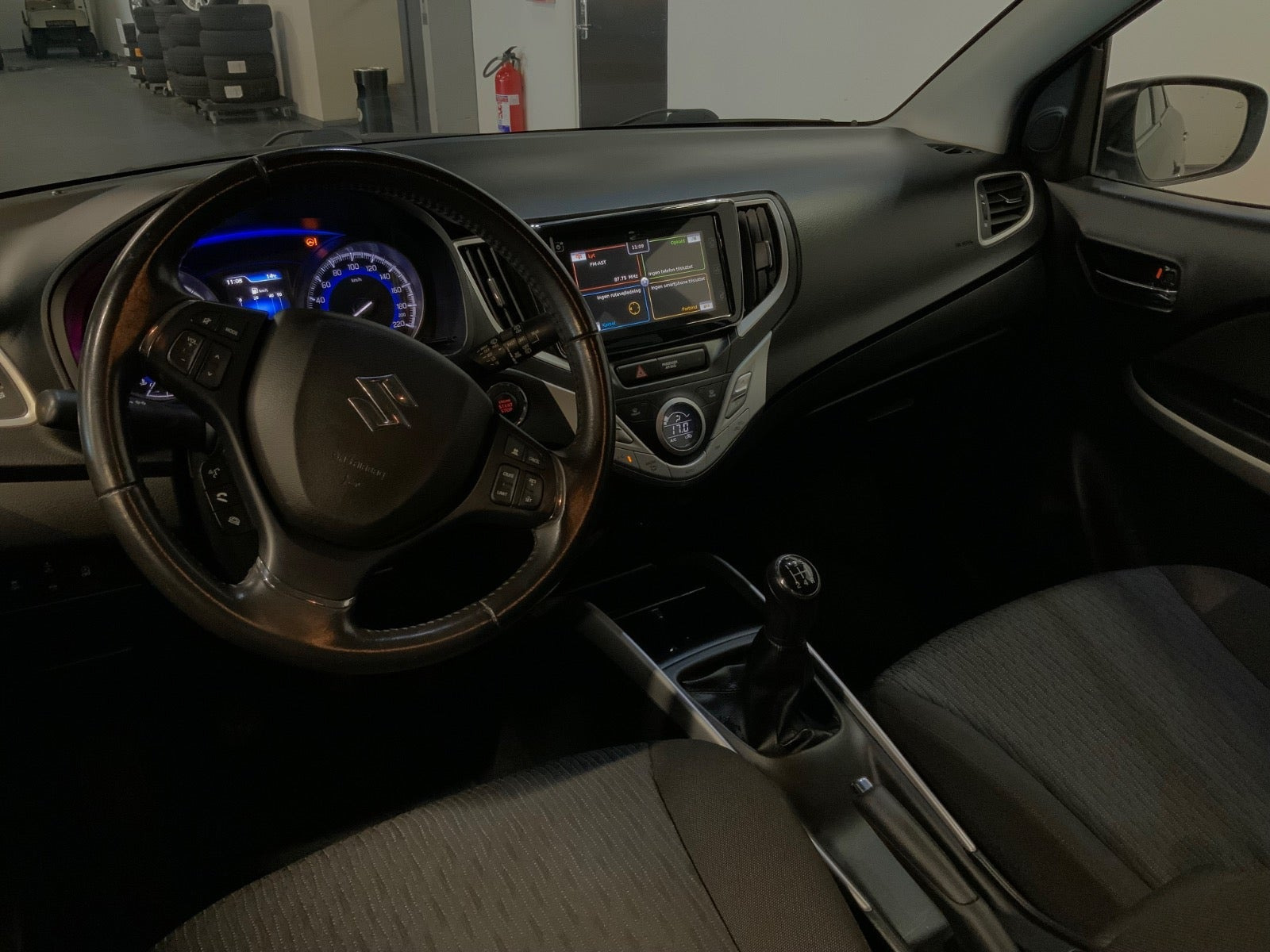 Sort Suzuki Baleno fra 2016
