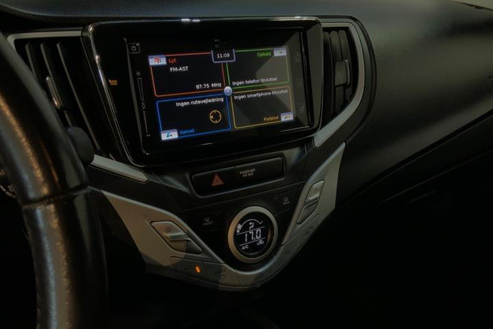 Sort Suzuki Baleno fra 2016