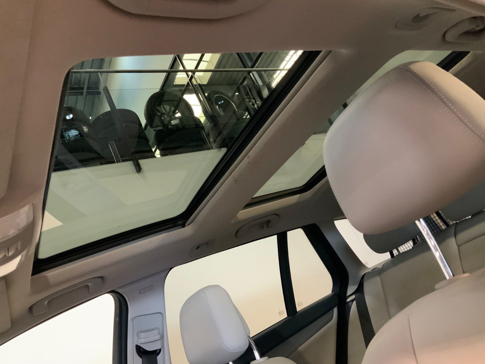 Blå Mercedes C350 fra 2010