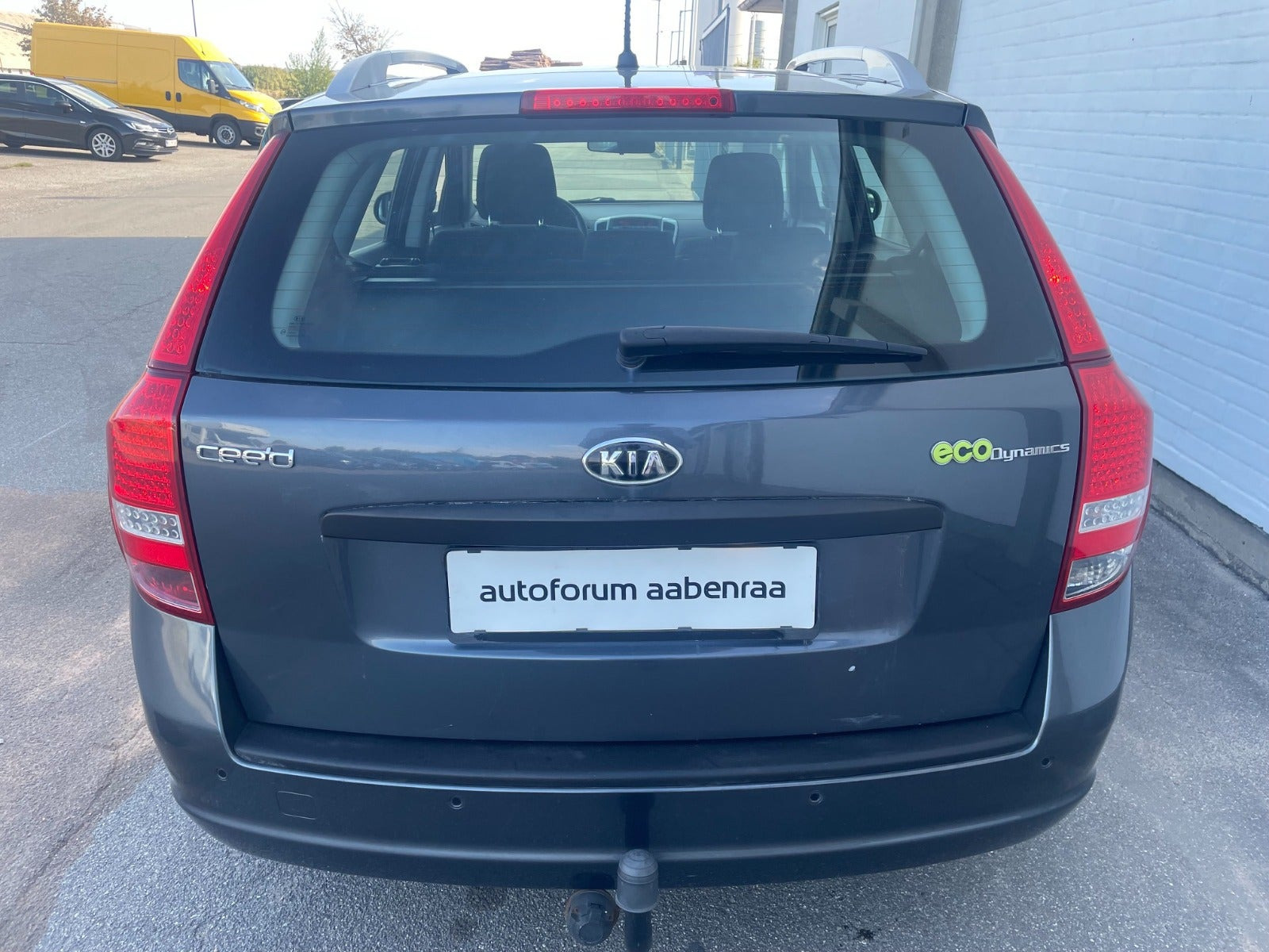 Grå Kia Ceed fra 2012