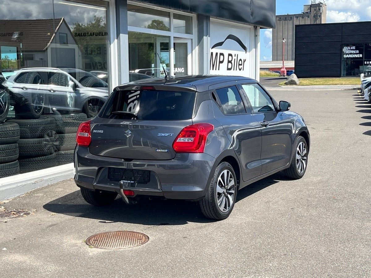Grå Suzuki Swift fra 2020