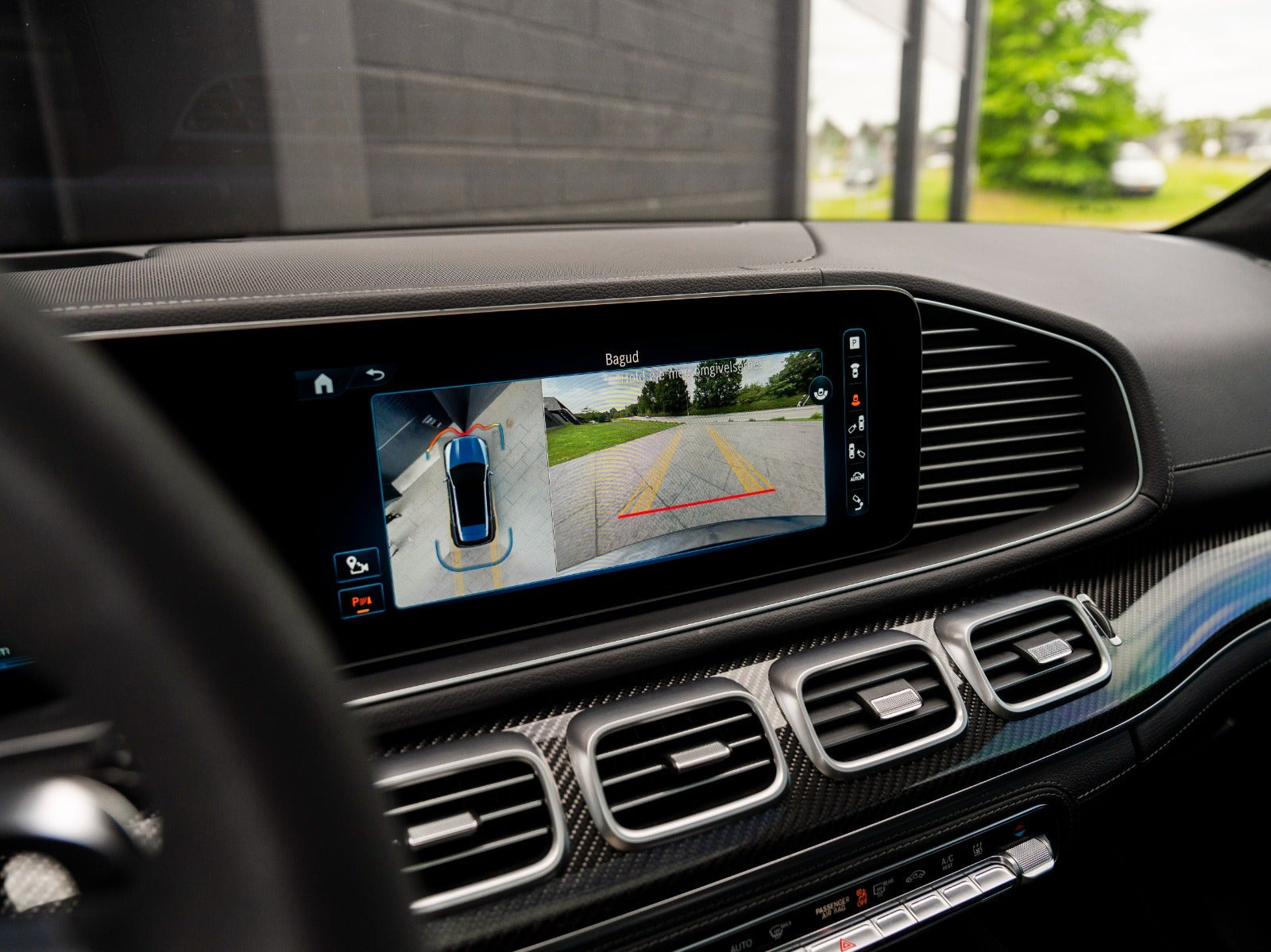 Sort Mercedes GLE53 fra 2024