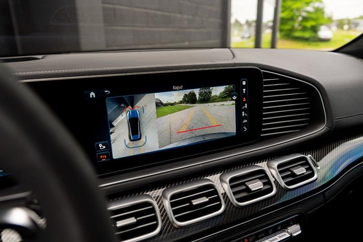 Sort Mercedes GLE53 fra 2024