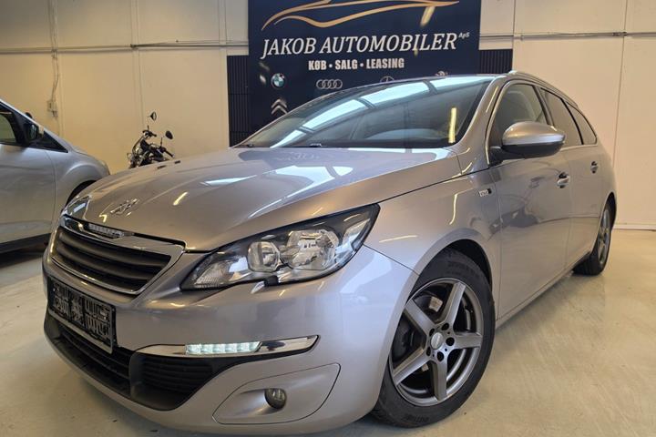 Sølv Peugeot 308 fra 2015