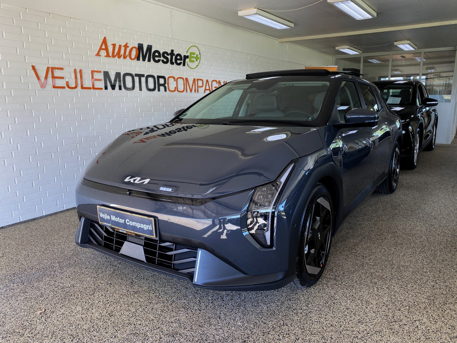 Kia EV4 81 Long Range Earth