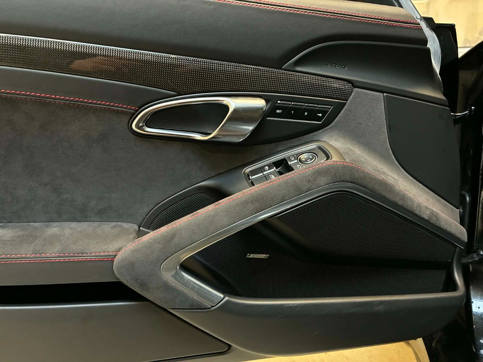 Sort Porsche 911 Carrera GTS fra 2015