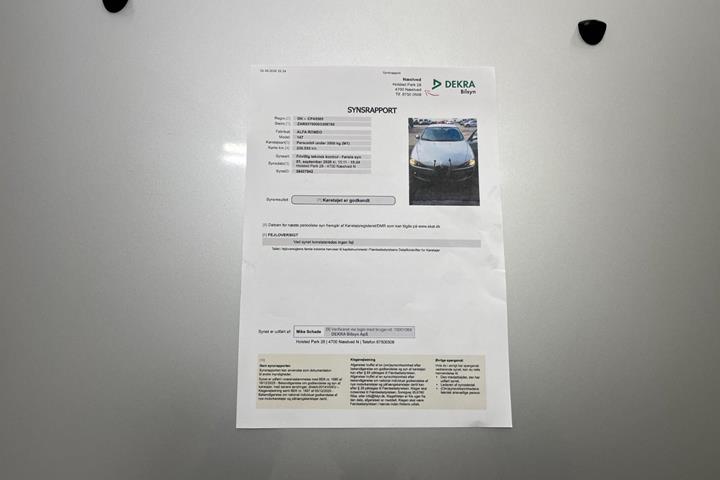 Sølv Alfa Romeo 147 fra 2005