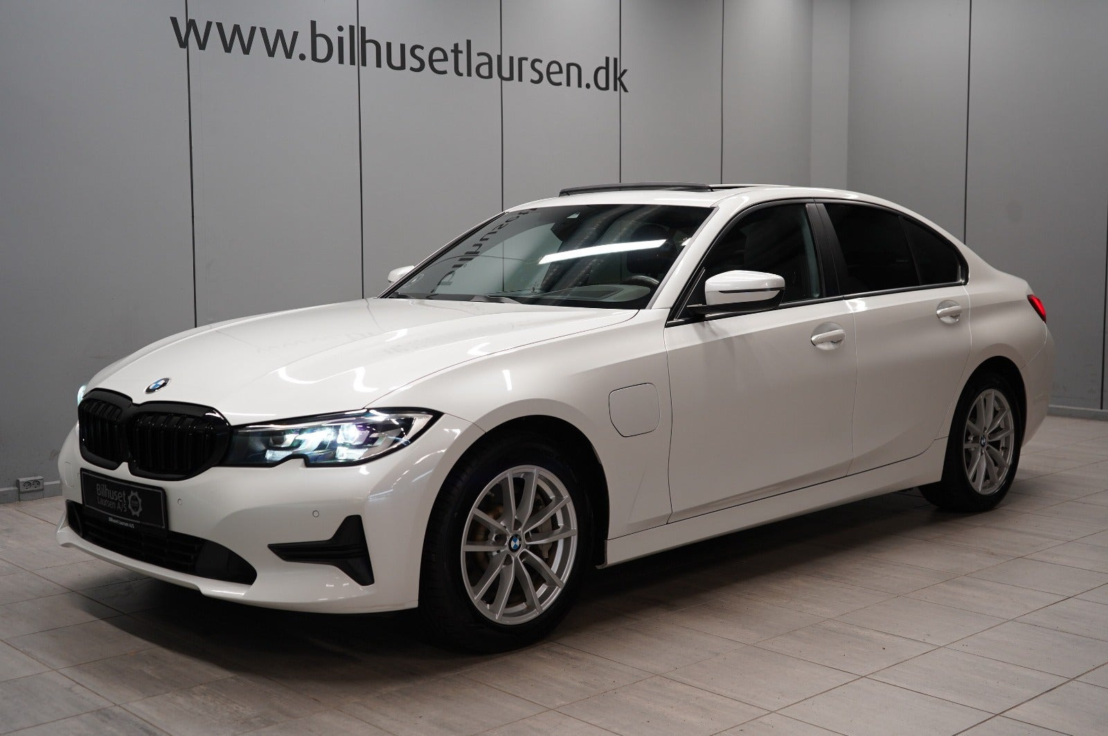 BMW 330e 2,0 Sport Line aut.
