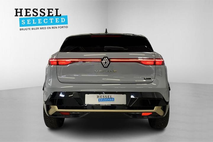 Grå Renault Megane E-Tech fra 2023