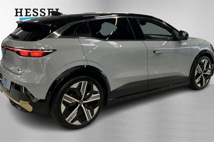 Grå Renault Megane E-Tech fra 2023