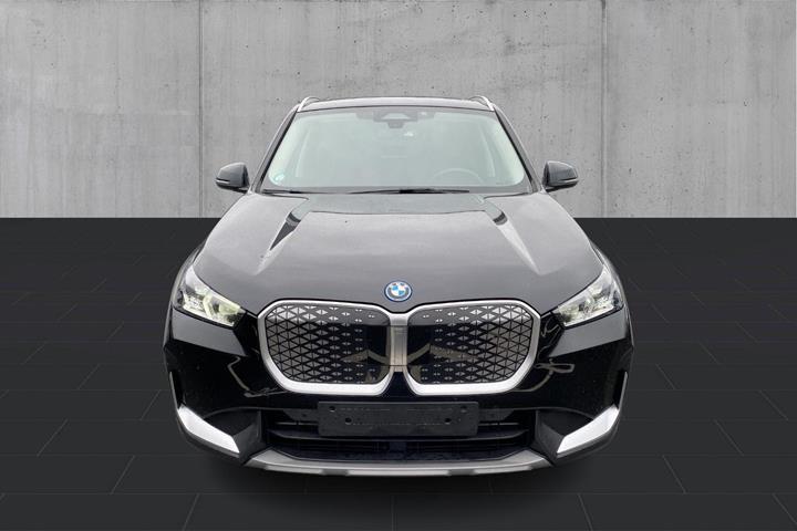 Sort BMW iX1 fra 2024