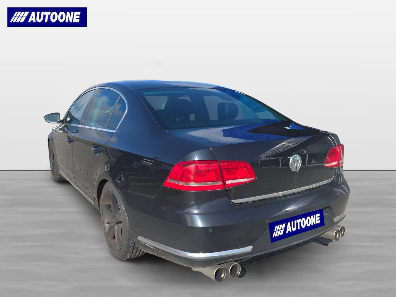 Sort VW Passat fra 2011
