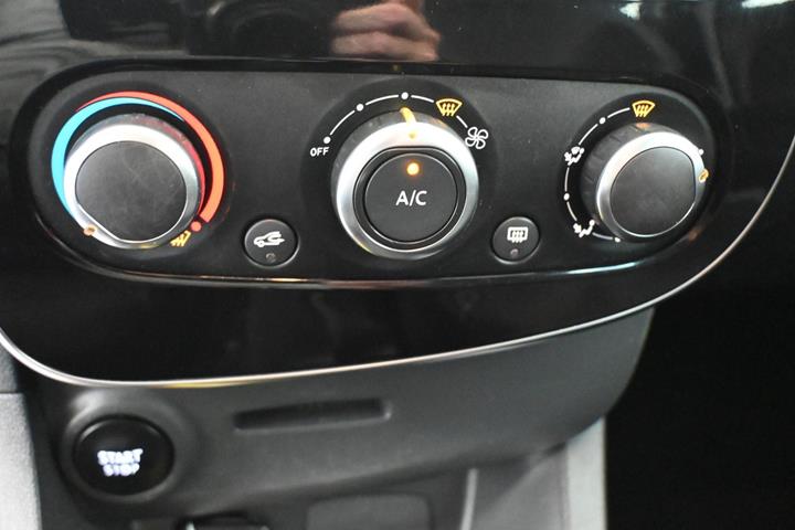 Sort Renault Clio IV fra 2017