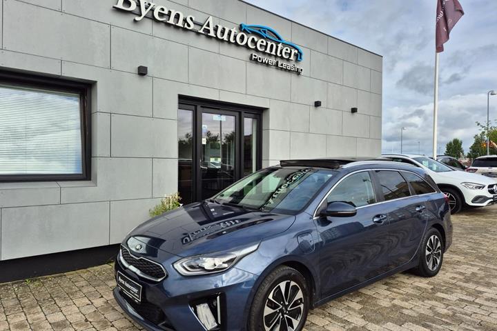 Blå Kia Ceed fra 2020