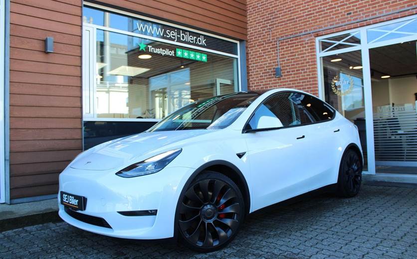 Tesla Model Y Performance AWD