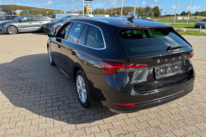 undefined Skoda Octavia fra 2024