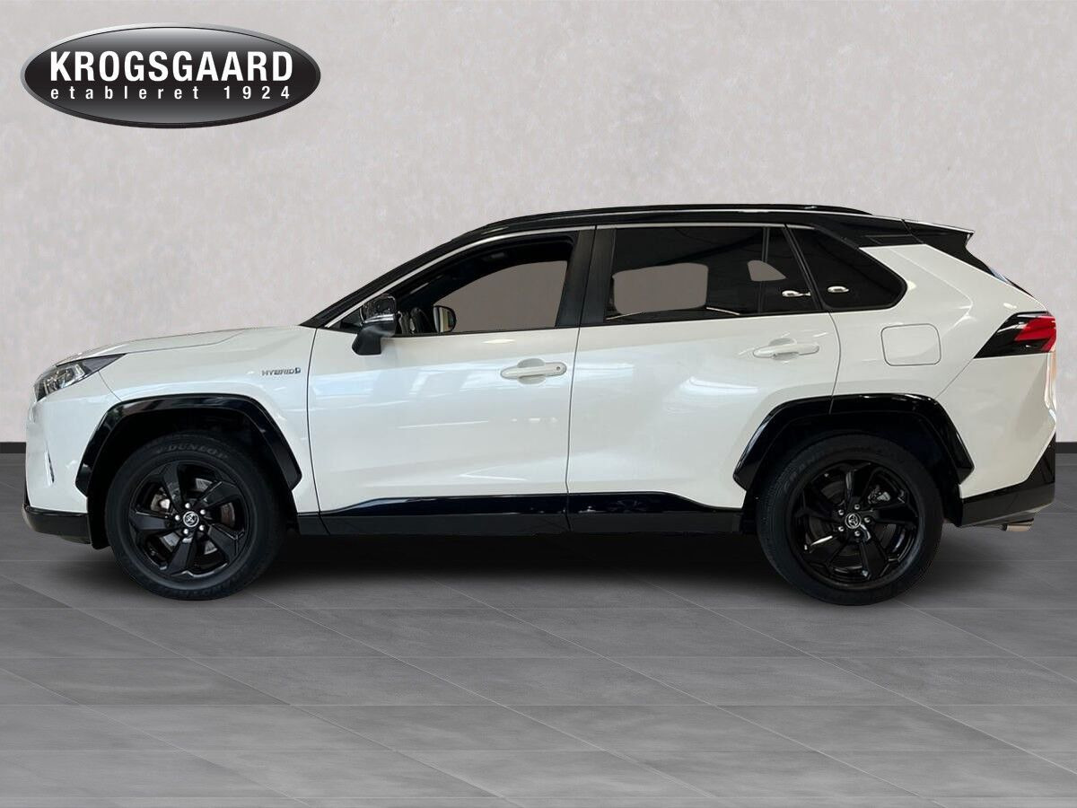 Hvid Toyota RAV4 fra 2019