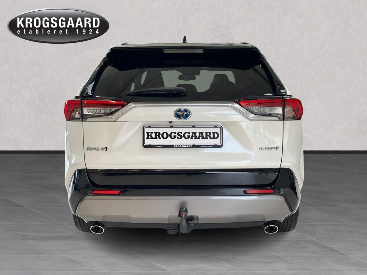 Hvid Toyota RAV4 fra 2019