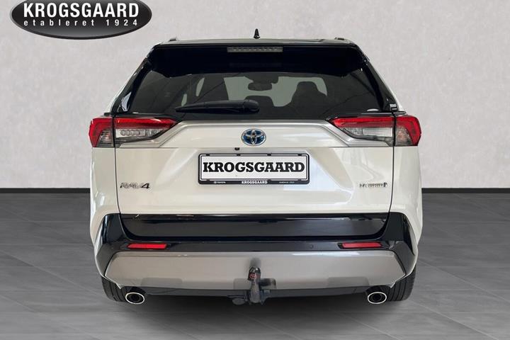 Hvid Toyota RAV4 fra 2019