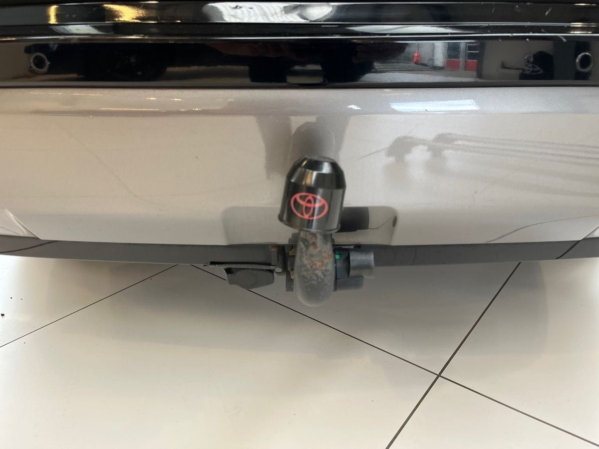 Hvid Toyota RAV4 fra 2019