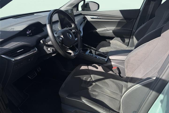 Sølv Skoda Enyaq fra 2023