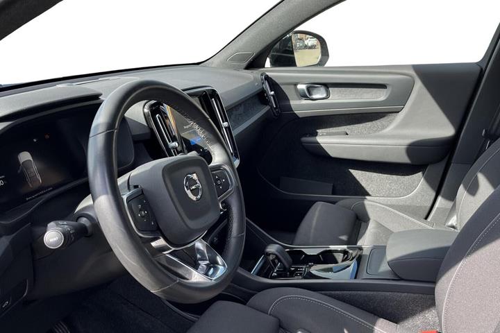 Blå Volvo C40 fra 2023