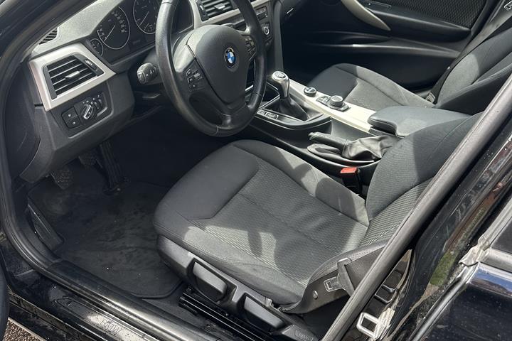 Sort BMW 3-Serie fra 2014