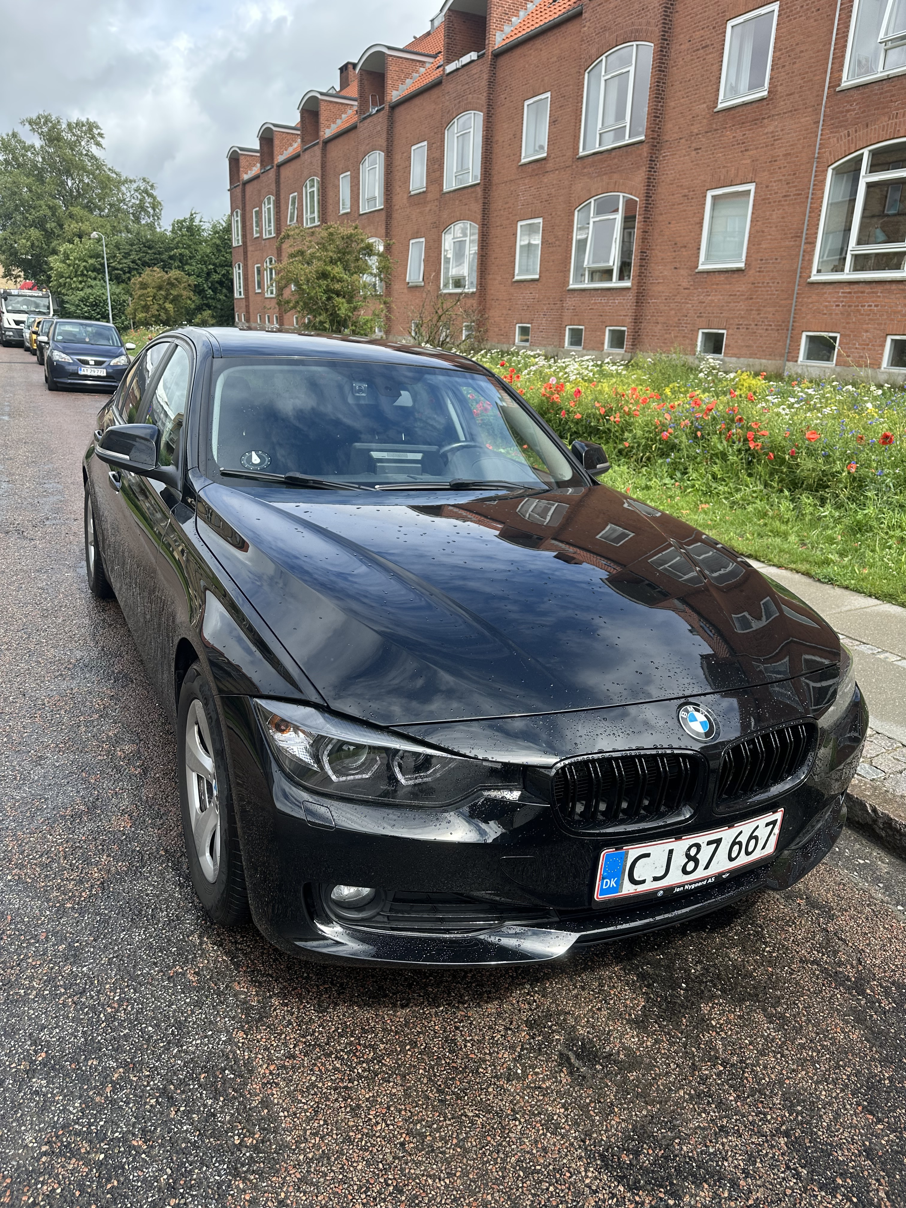 Sort BMW 3-Serie fra 2014