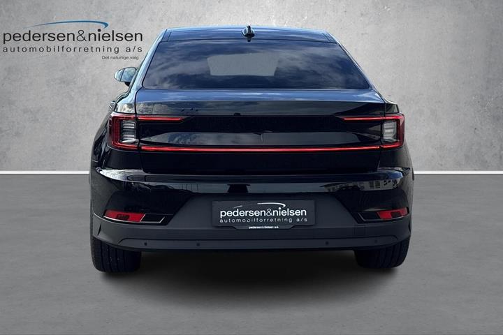 Sort Polestar 2 fra 2024