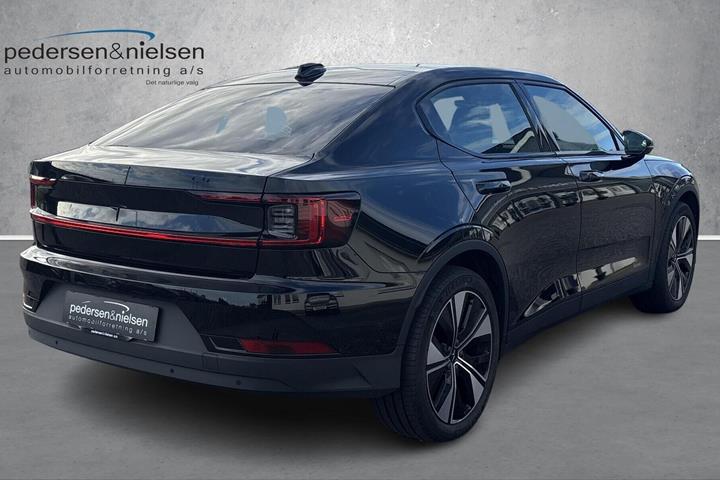 Sort Polestar 2 fra 2024