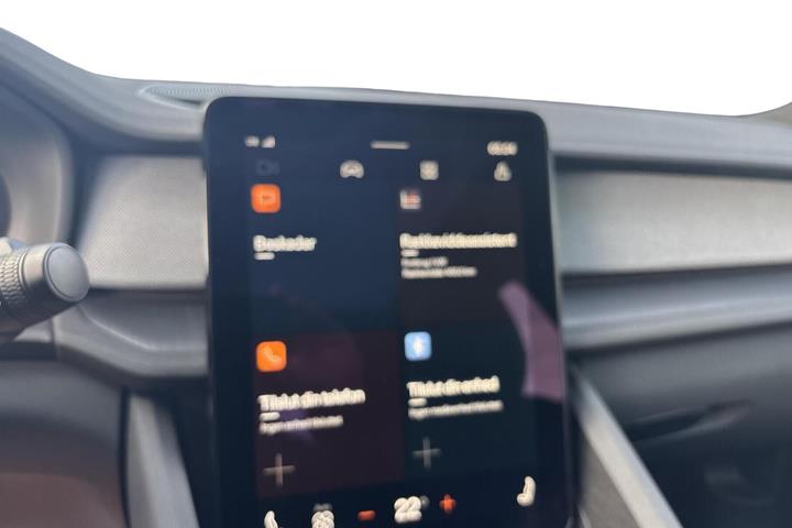 Sort Polestar 2 fra 2024