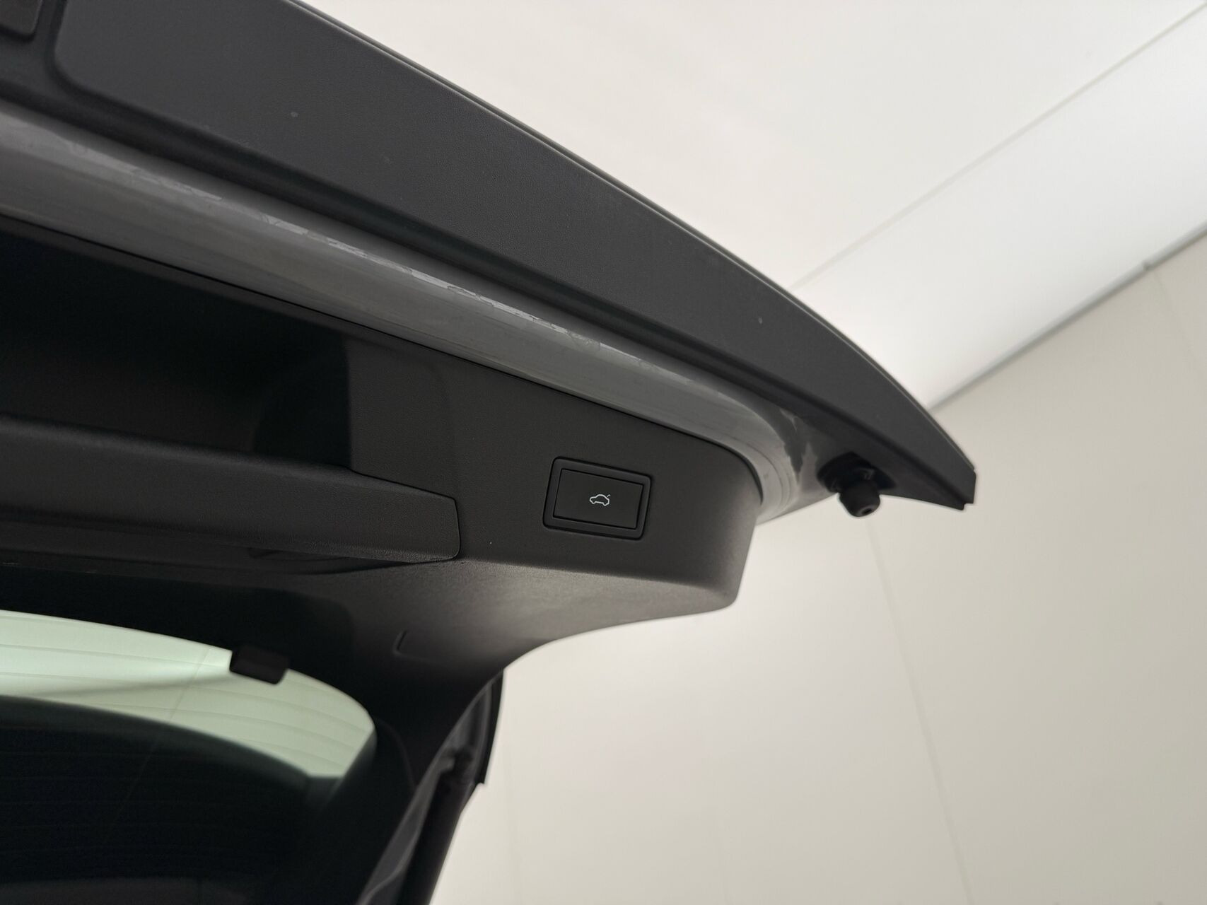 Grå VW ID.4 fra 2023