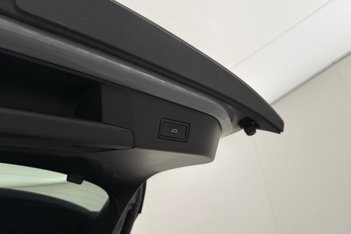 Grå VW ID.4 fra 2023
