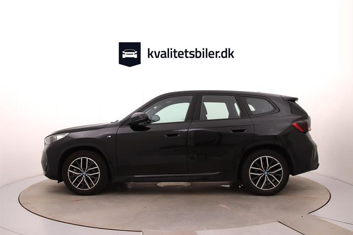 Sort BMW iX1 fra 2024