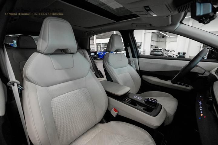 Sort Nissan Ariya fra 2026