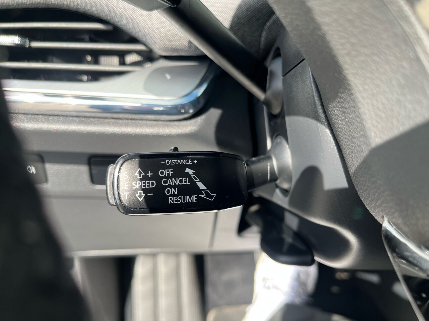 Sort Skoda Enyaq fra 2024