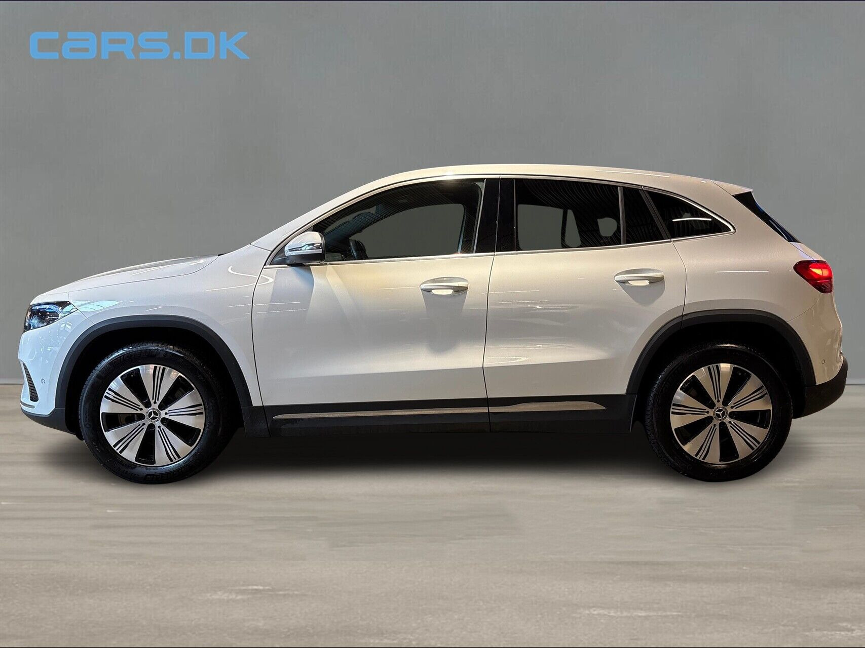 Hvid Mercedes EQA250+ fra 2024