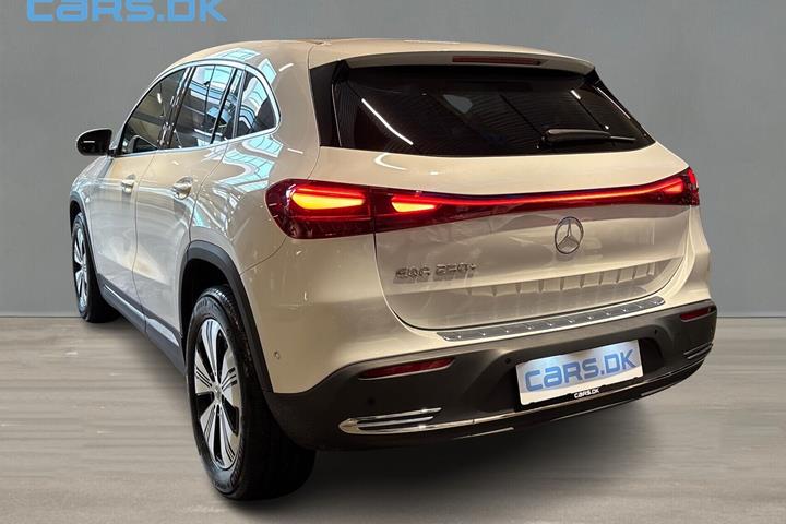 Hvid Mercedes EQA250+ fra 2024