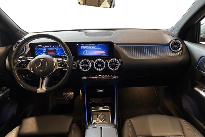 Hvid Mercedes EQA250+ fra 2024