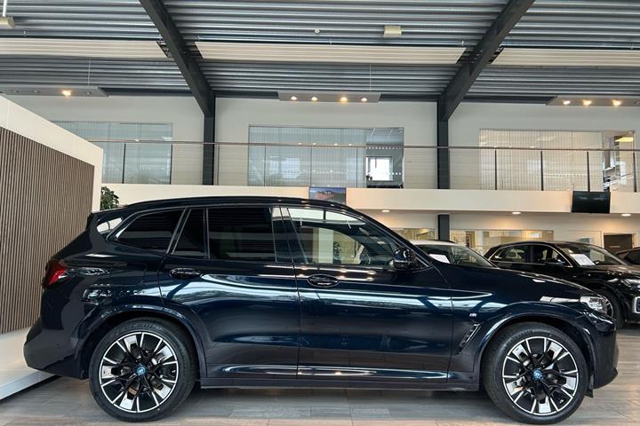 undefined BMW iX3 fra 2023
