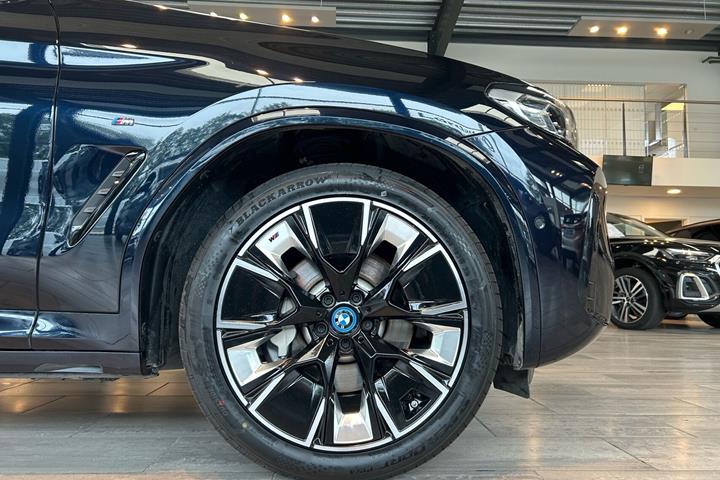 undefined BMW iX3 fra 2023