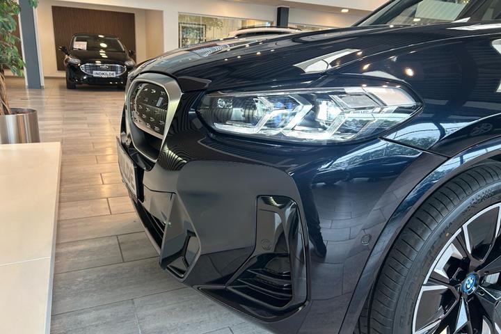 undefined BMW iX3 fra 2023
