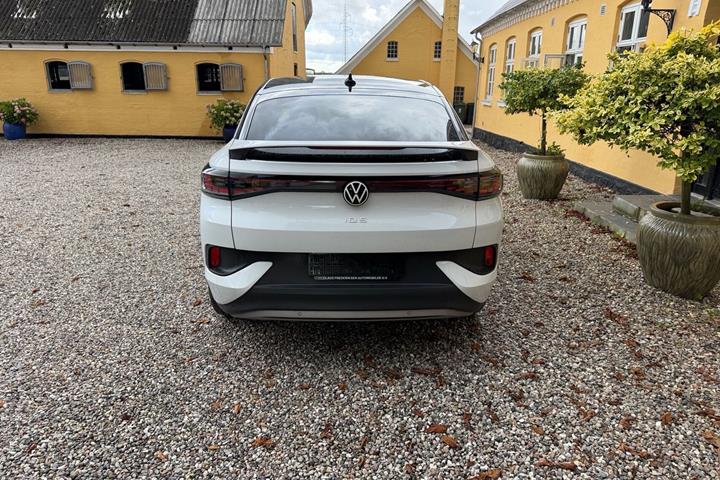 Hvid VW ID.5 fra 2023