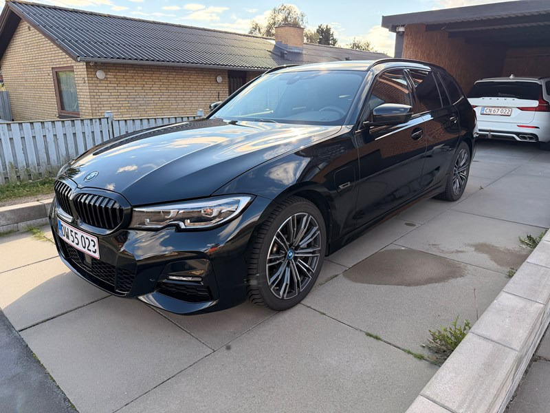 BMW 330e 330e Touring Steptronic