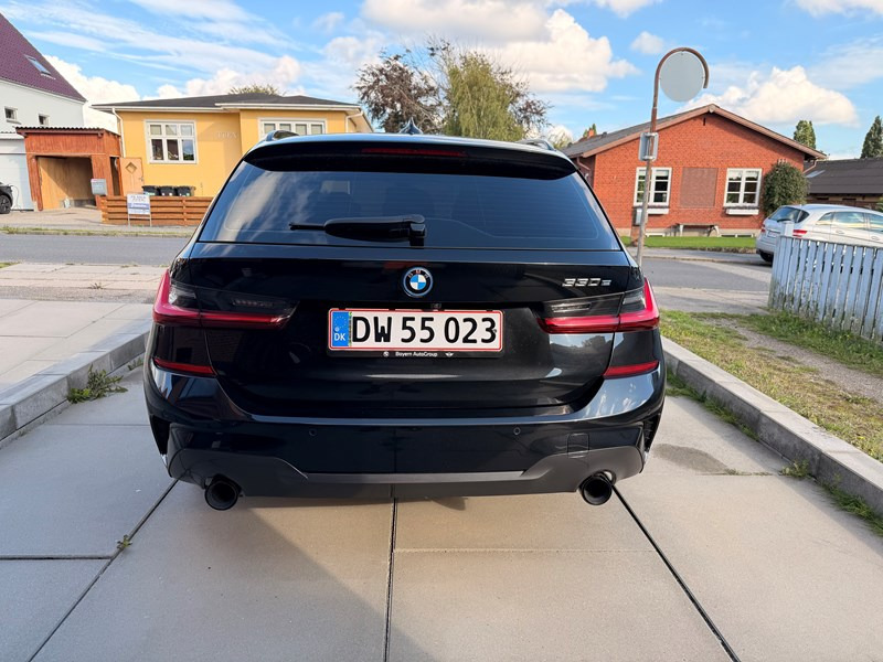 undefined BMW 330e fra 2022